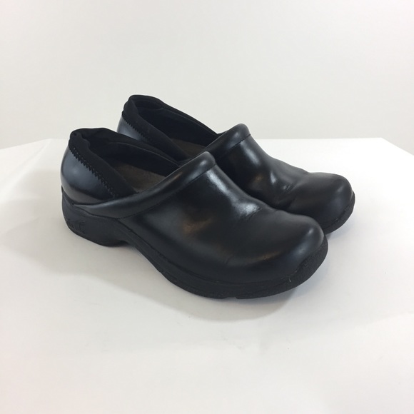 dansko non slip clogs